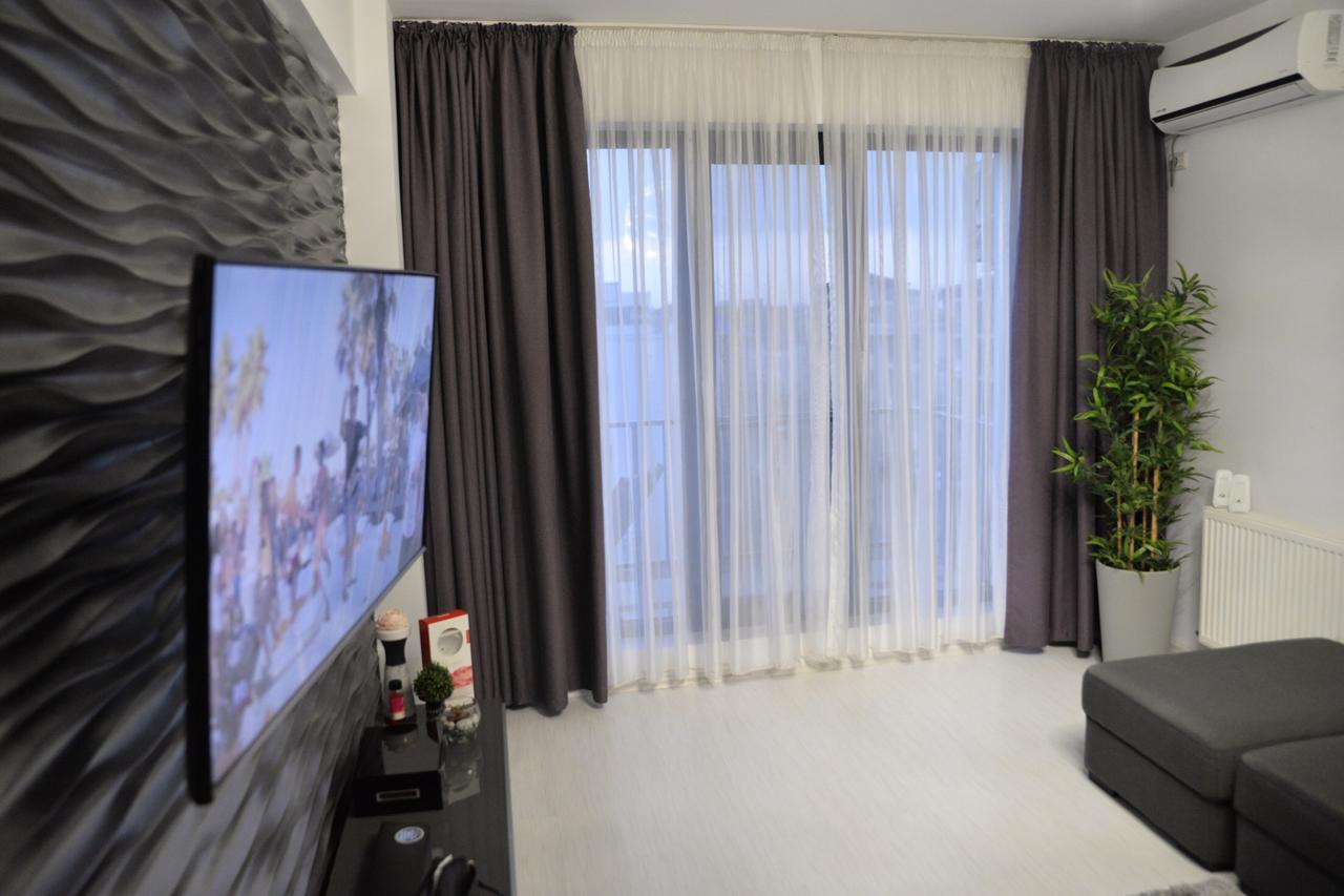 Raph Apartment นาโวดาริ ภายนอก รูปภาพ